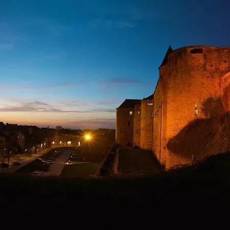 Budget Avec Parking Au Centre-ville